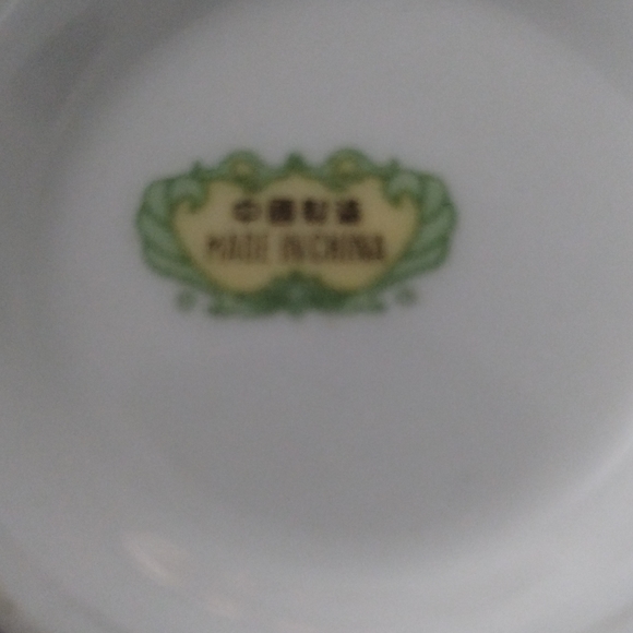 Vintage Chinese Hand-painted Cherry Blossom Teacup and Saucer with Gold Trim - Picture 16 of 16